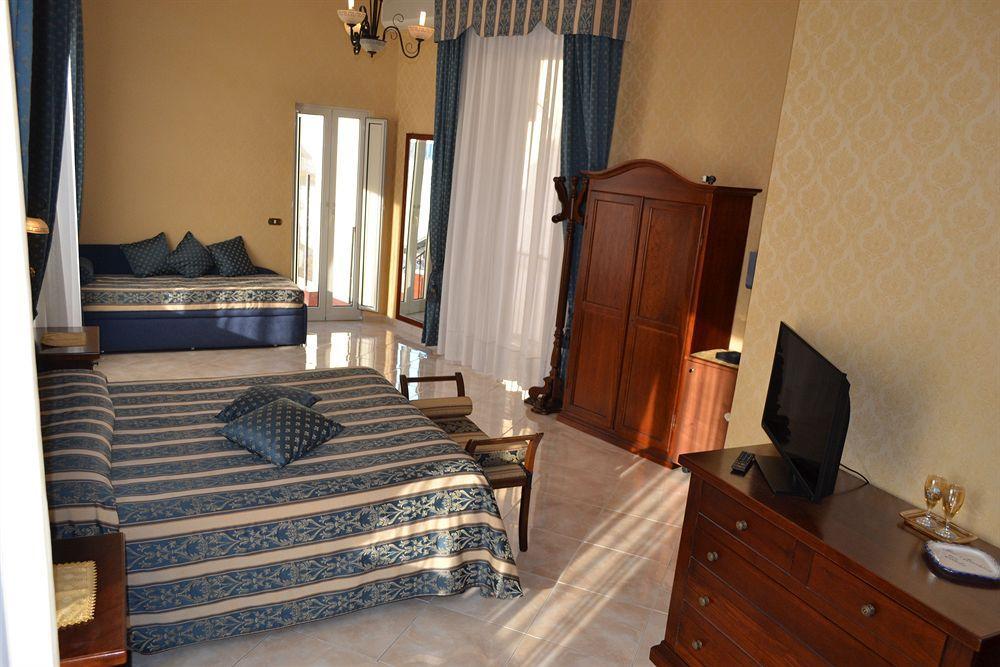 ナポリ Toledo Bed & Breakfast エクステリア 写真